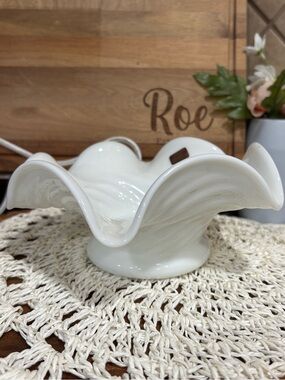 Vintage Norleans Glossy White Scalloped Ceramic Display Bowl Made in Italy